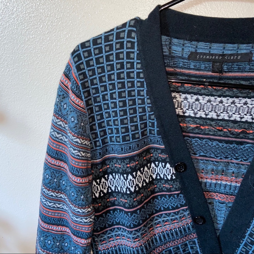 Men’s Patterned Cardigan View 3